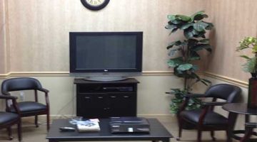 studio_waiting_area_1